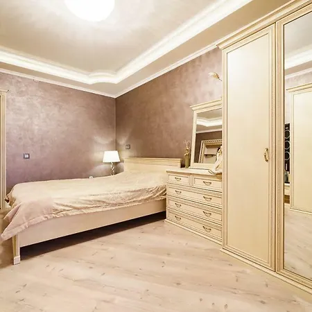Апартаменты New Elit Apartment! *